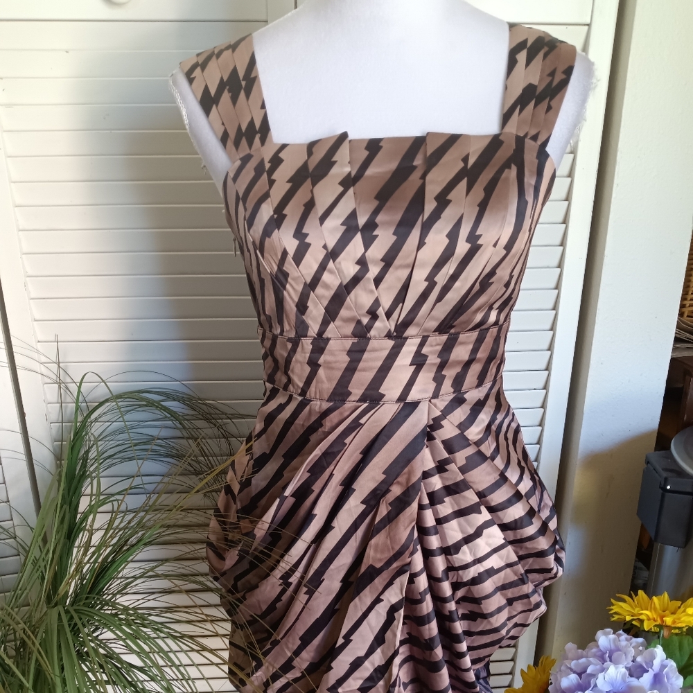 Women dress